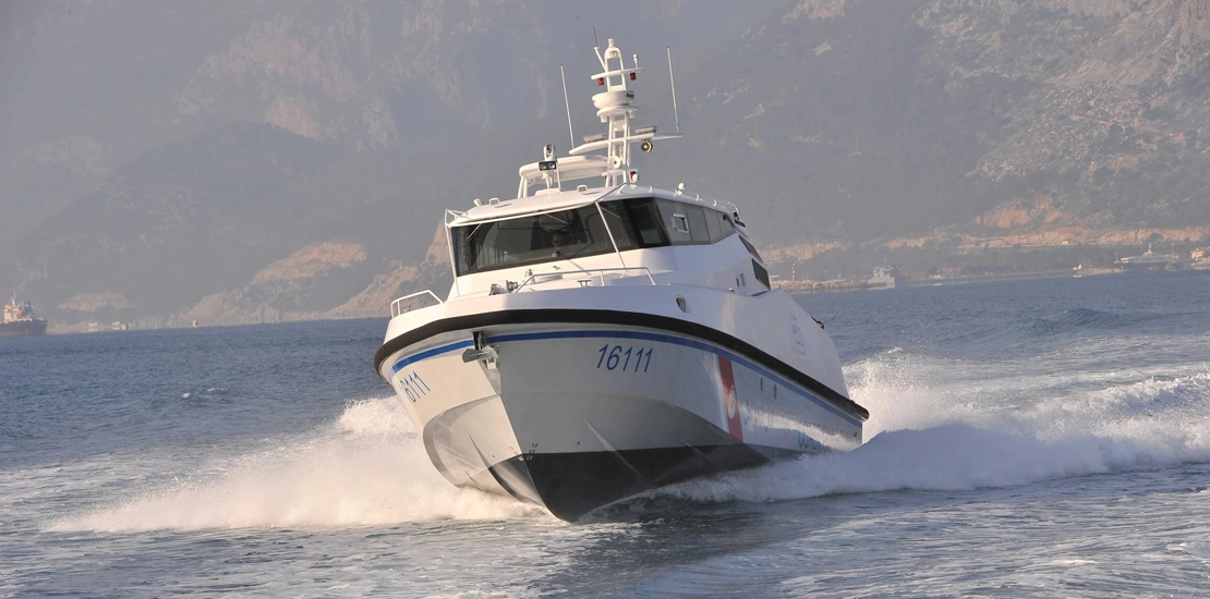 Navigation bridge of ARES 58 FPB vessel