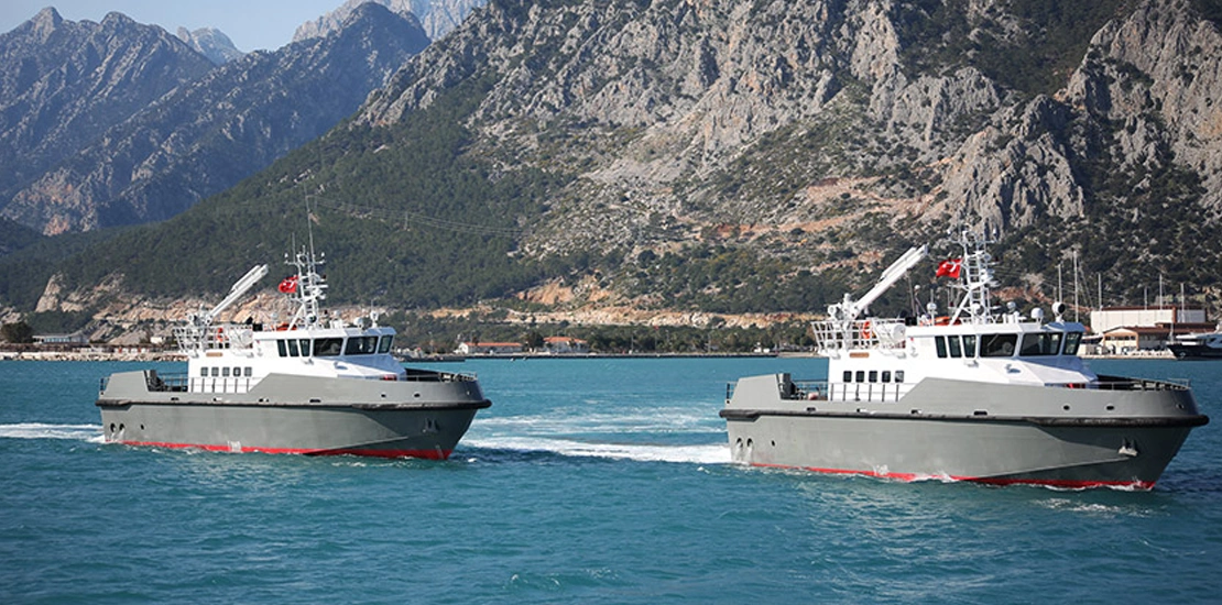 Navigation bridge of ARES KND 30 FPB vessel