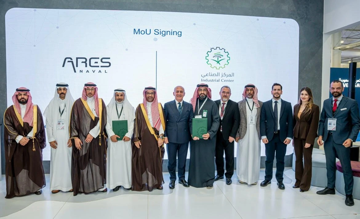 Signing of MoU between ARES Naval and the Industrial Center